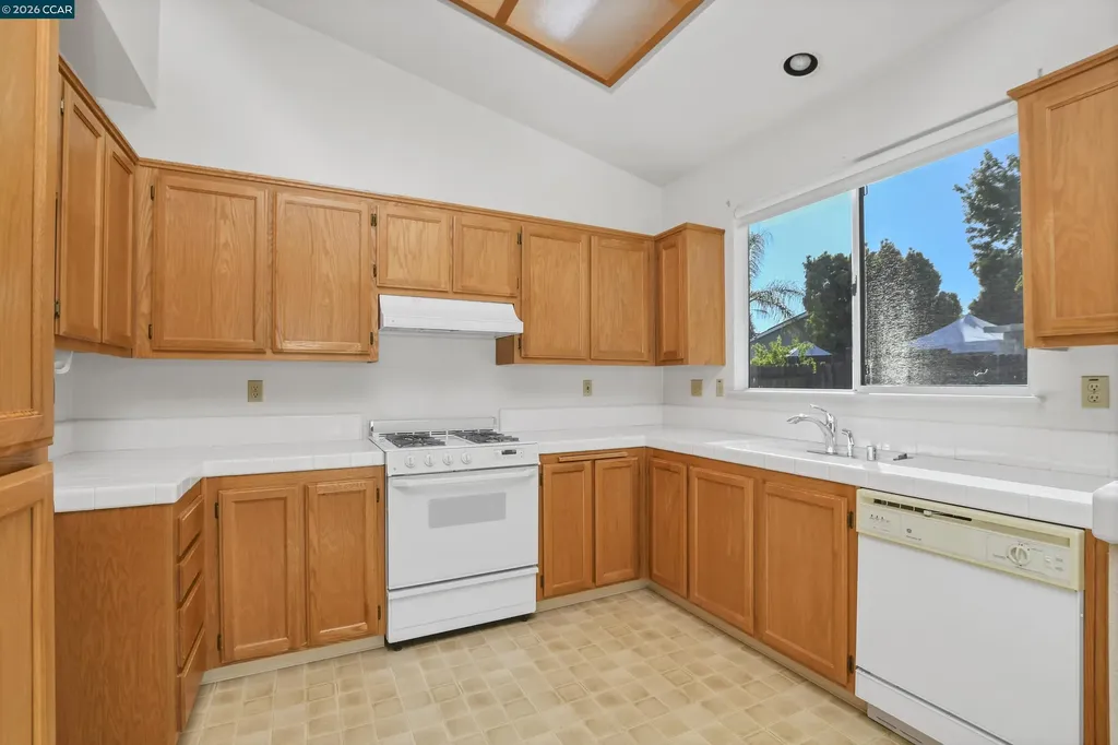 278 Merlot Lane Oakley CA 94561