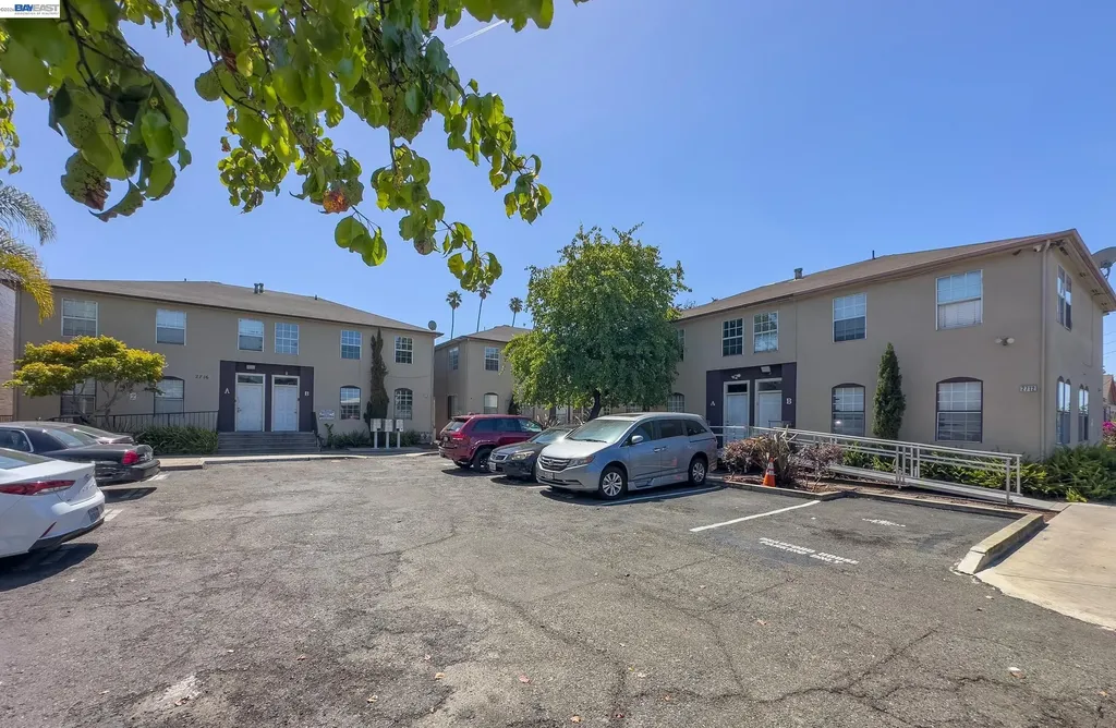 2716 Adeline Street Oakland CA 94607