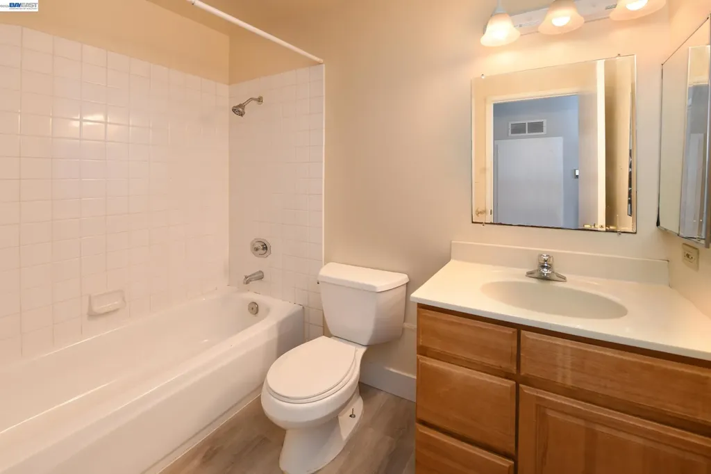 2716 Adeline Street Oakland CA 94607