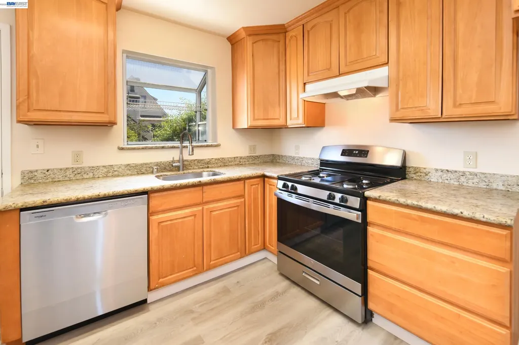 2716 Adeline Street Oakland CA 94607
