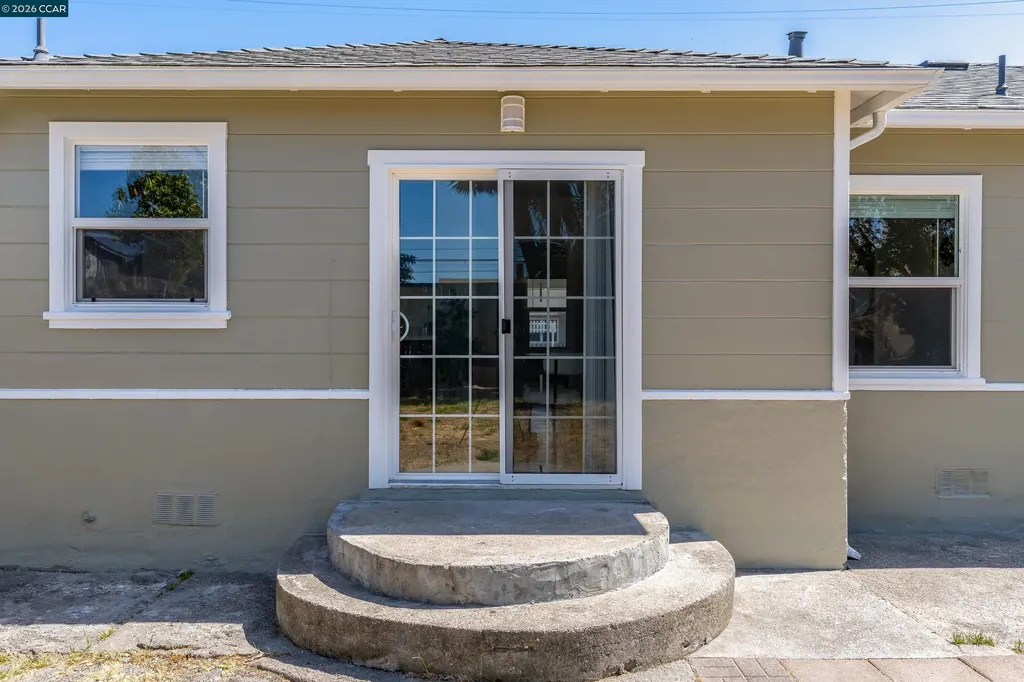 1927 Visalia Avenue Richmond CA 94801