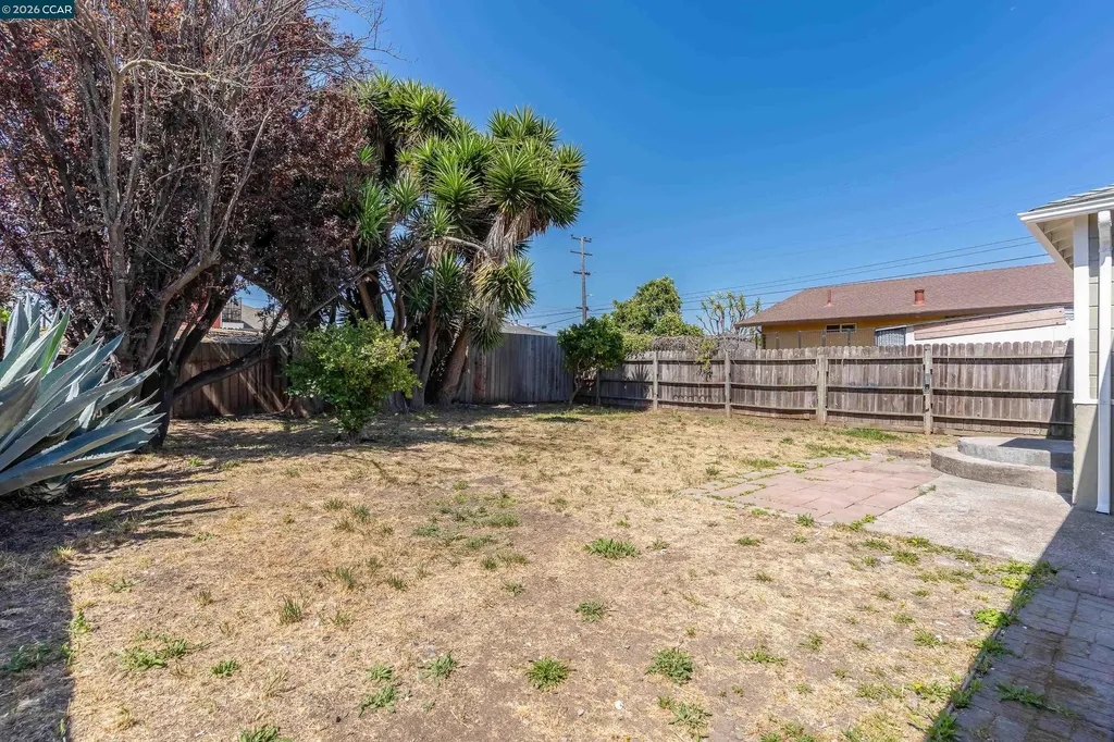 1927 Visalia Avenue Richmond CA 94801