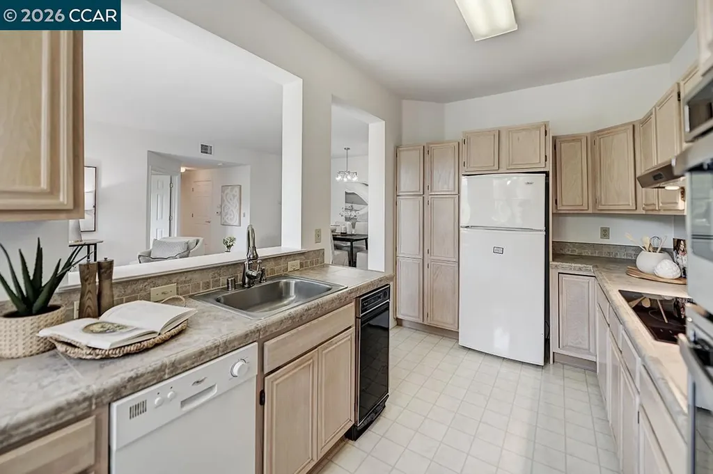 1860 Tice Creek Drive Walnut Creek CA 94595