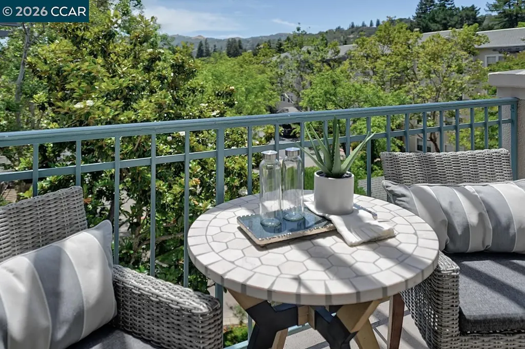 1860 Tice Creek Drive Walnut Creek CA 94595