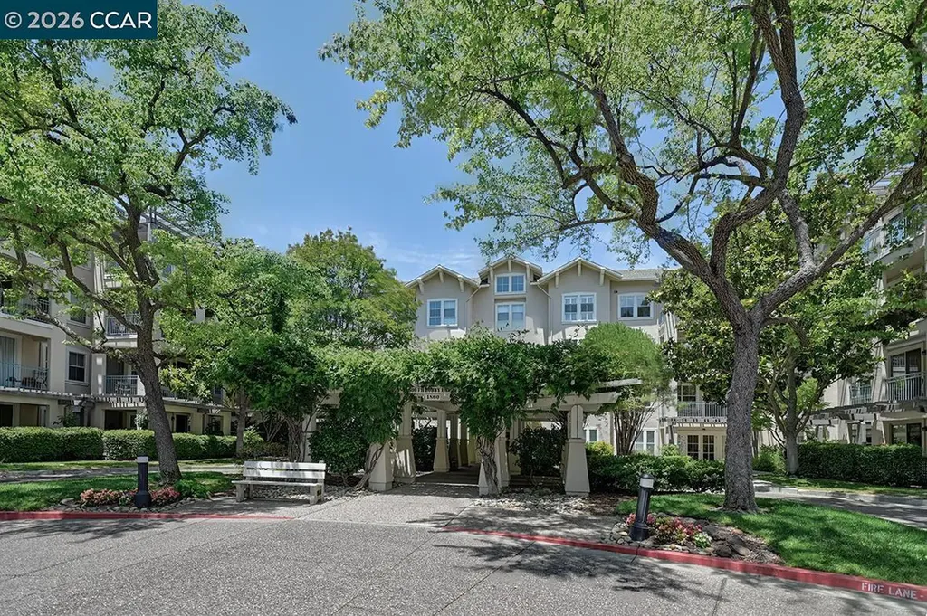 1860 Tice Creek Drive Walnut Creek CA 94595