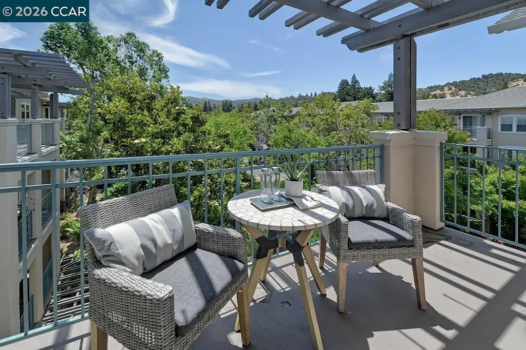 1860 Tice Creek Drive Walnut Creek CA 94595