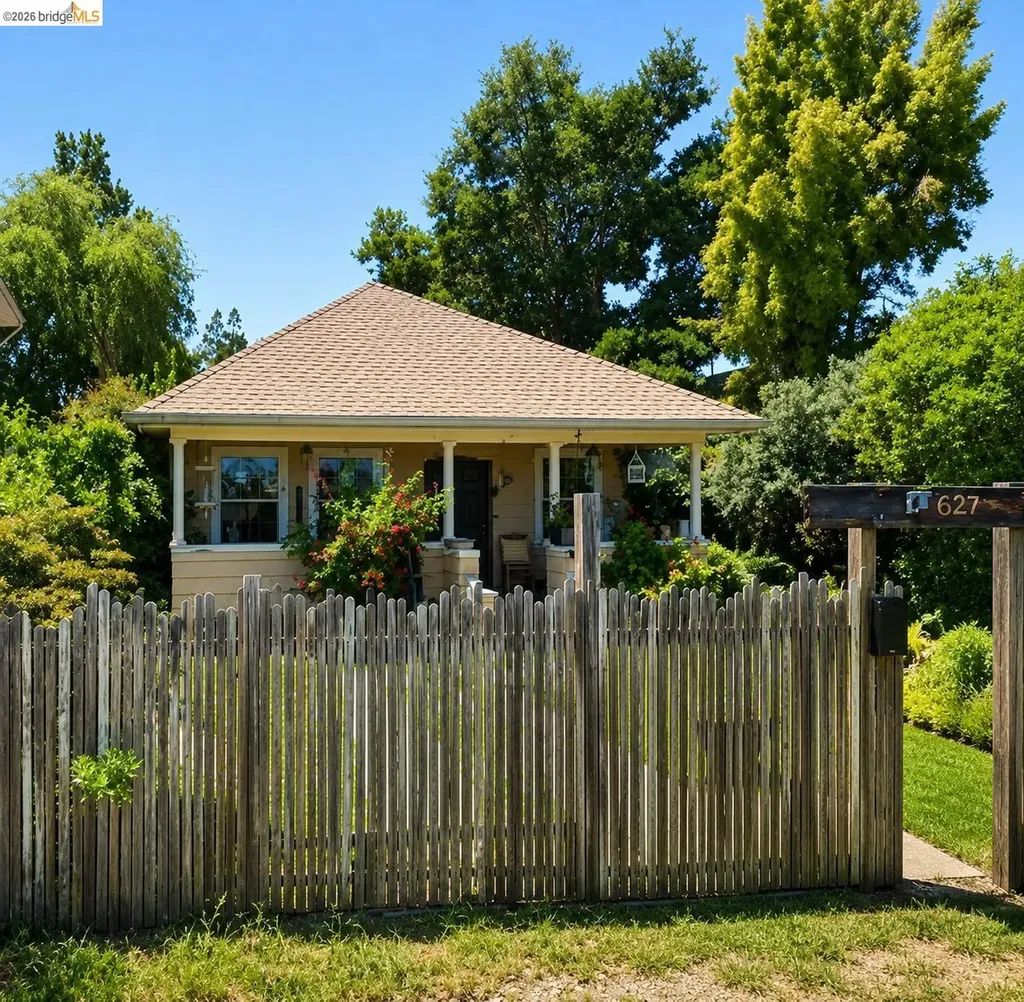 627 6th Street Vallejo CA 94590