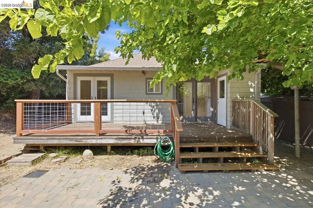 627 6th Street Vallejo CA 94590