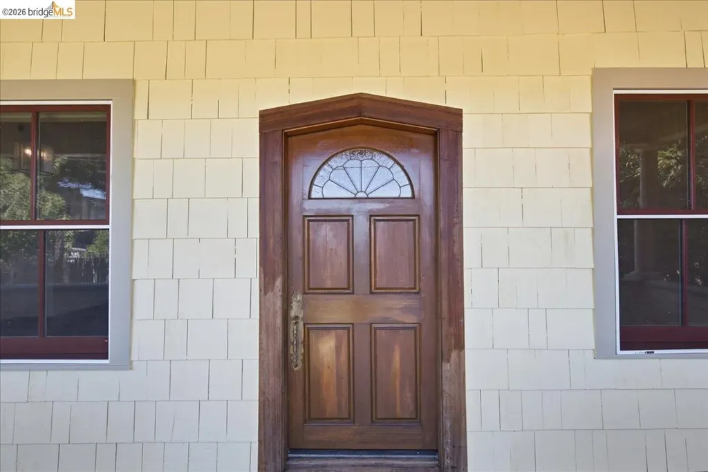 627 6th Street Vallejo CA 94590