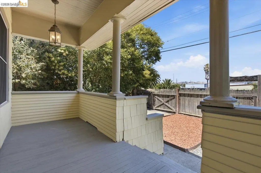 627 6th Street Vallejo CA 94590
