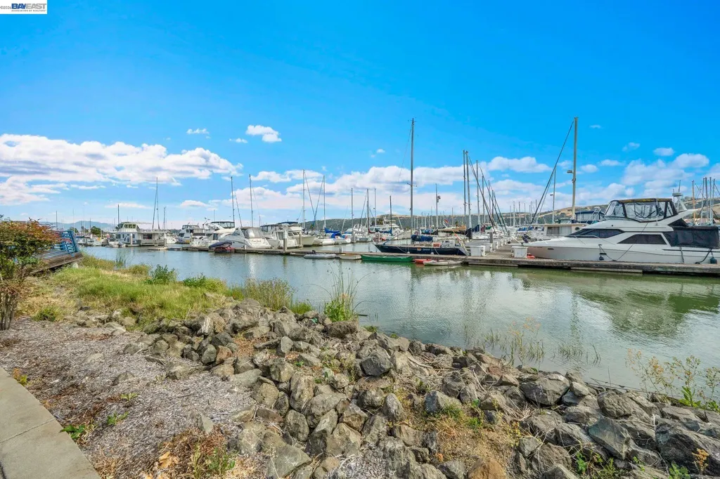 314 E Street Benicia CA 94510
