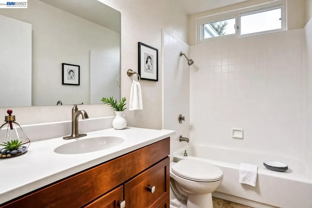 975 Murrieta Blve Livermore CA 94550