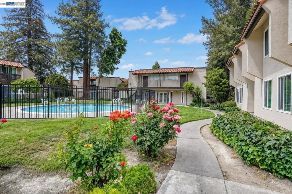 975 Murrieta Blve Livermore CA 94550