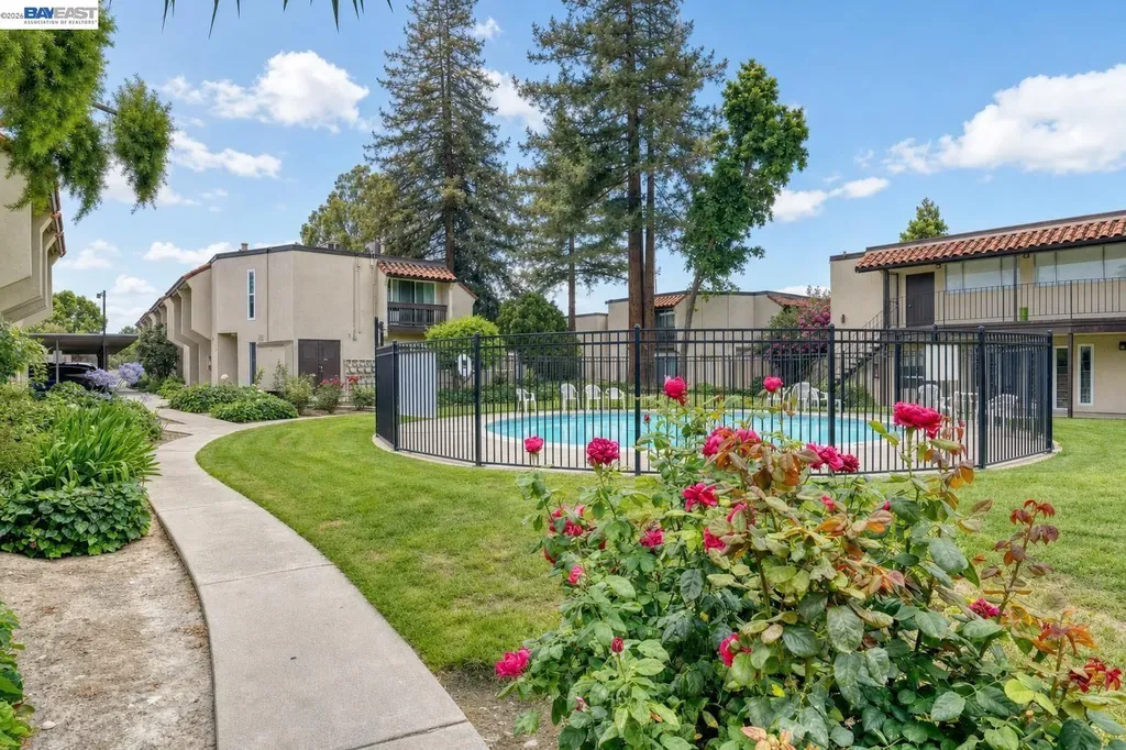975 Murrieta Blve Livermore CA 94550