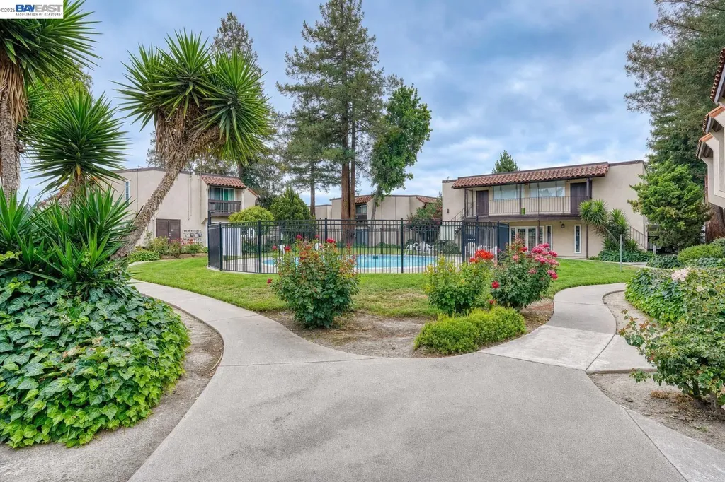 975 Murrieta Blve Livermore CA 94550