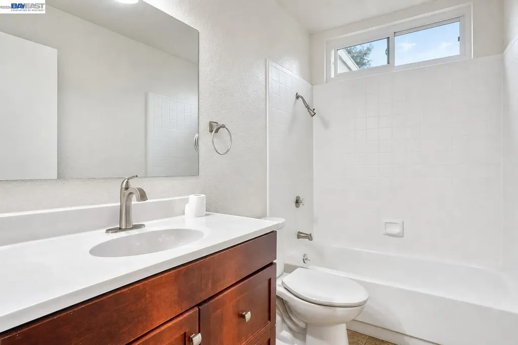 975 Murrieta Blve Livermore CA 94550