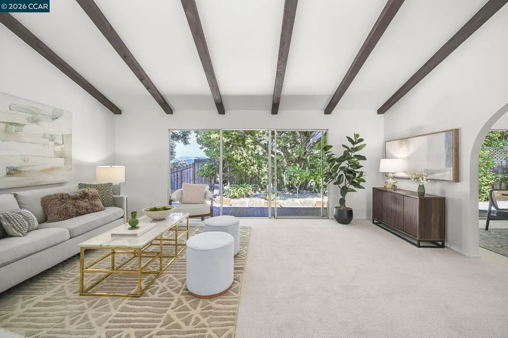1085 Country Club Drive Moraga CA 94556