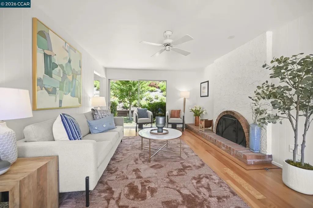 1085 Country Club Drive Moraga CA 94556