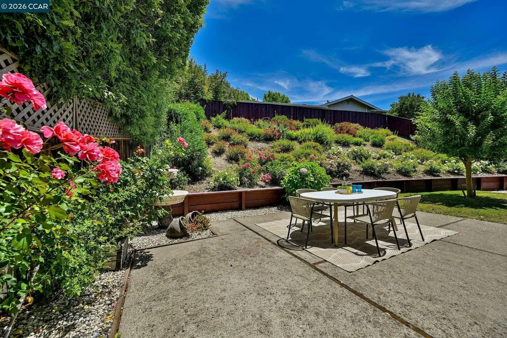 1085 Country Club Drive Moraga CA 94556