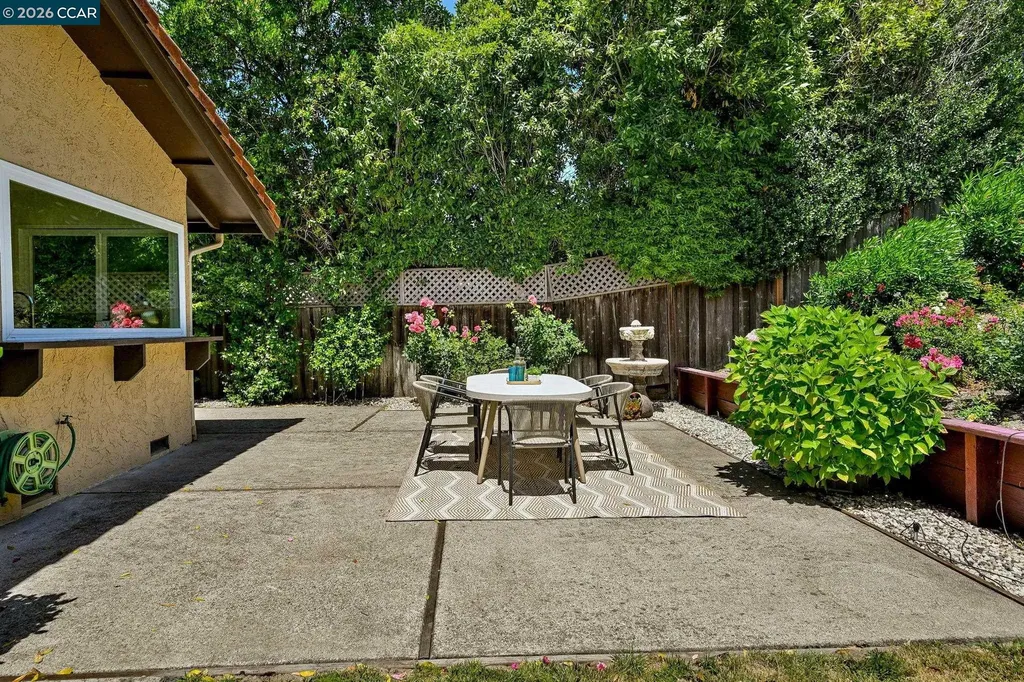 1085 Country Club Drive Moraga CA 94556