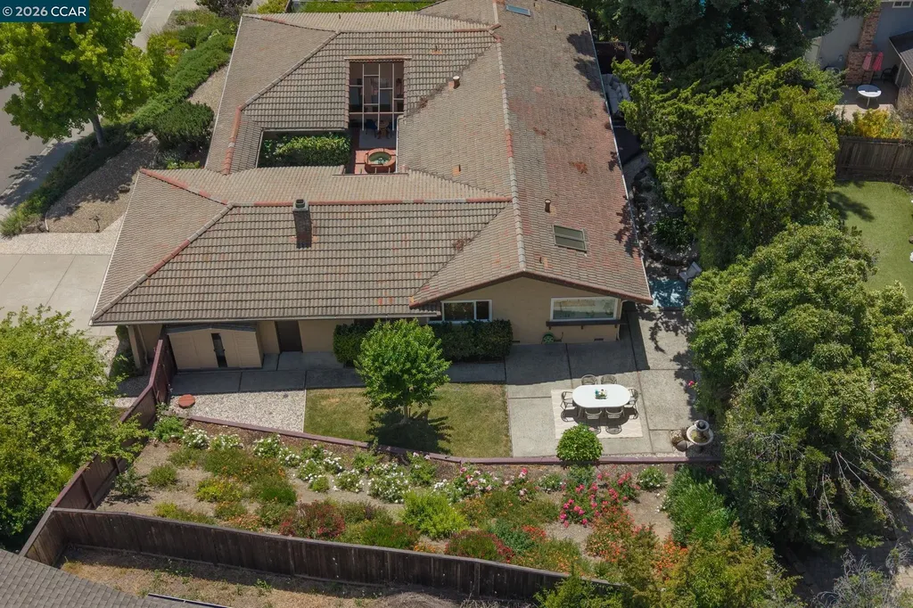 1085 Country Club Drive Moraga CA 94556