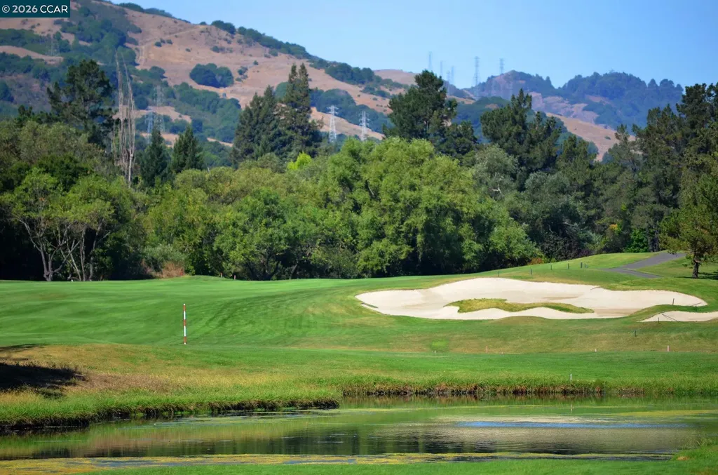 1085 Country Club Drive Moraga CA 94556
