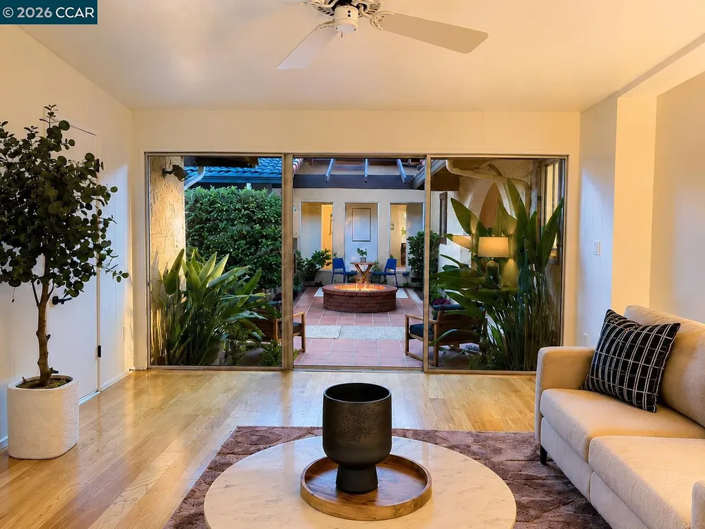 1085 Country Club Drive Moraga CA 94556