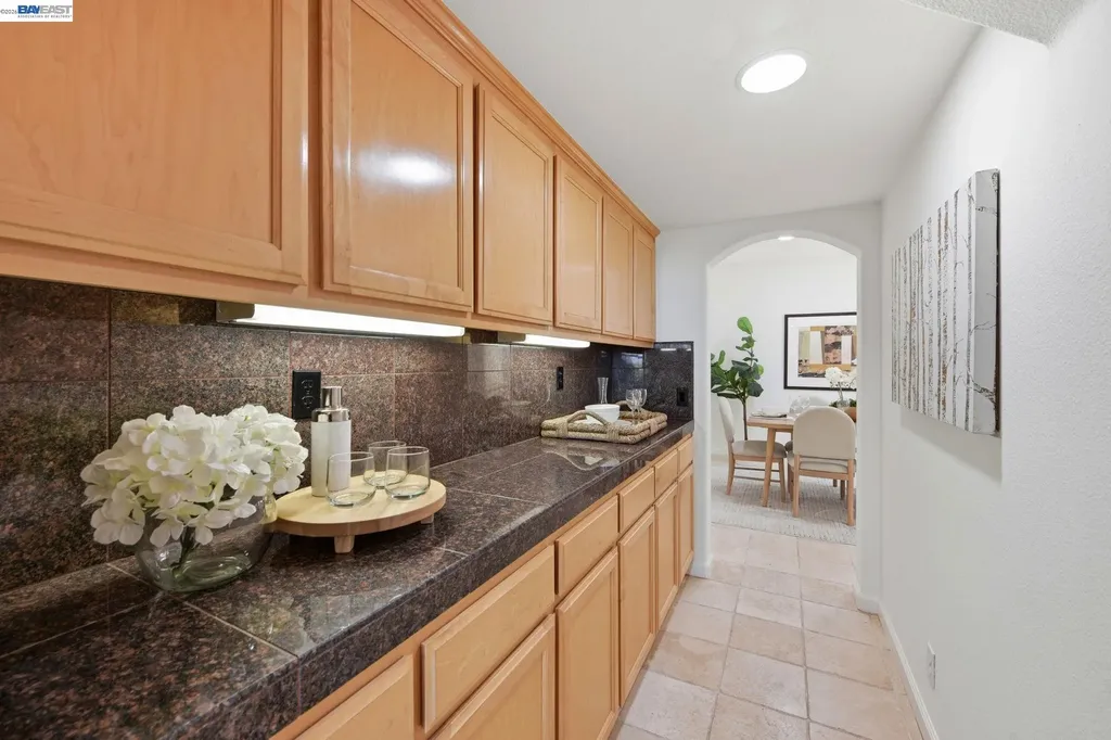 19475 Buren Place Castro Valley CA 94552