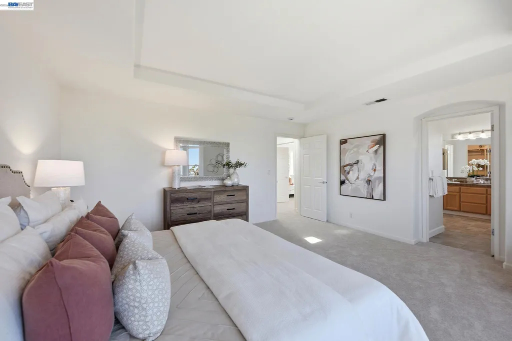 19475 Buren Place Castro Valley CA 94552