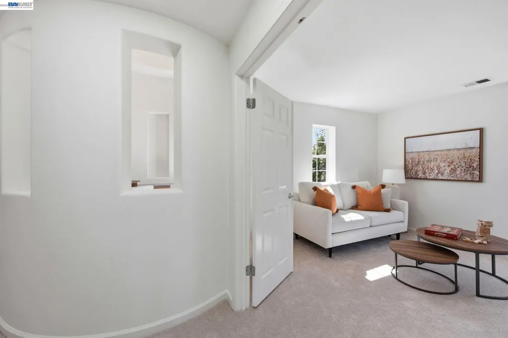 19475 Buren Place Castro Valley CA 94552