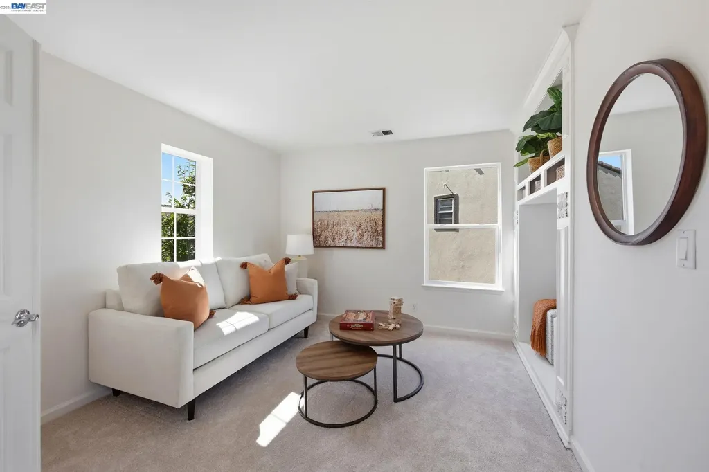 19475 Buren Place Castro Valley CA 94552