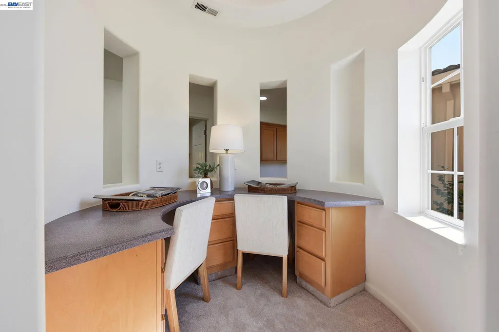 19475 Buren Place Castro Valley CA 94552