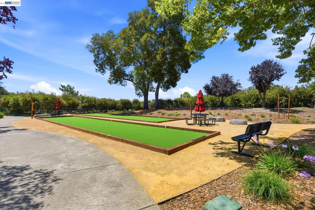 19475 Buren Place Castro Valley CA 94552