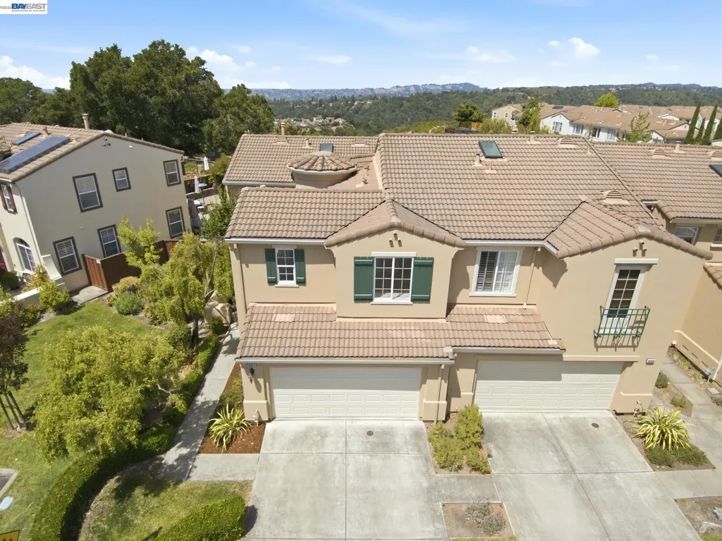 19475 Buren Place Castro Valley CA 94552