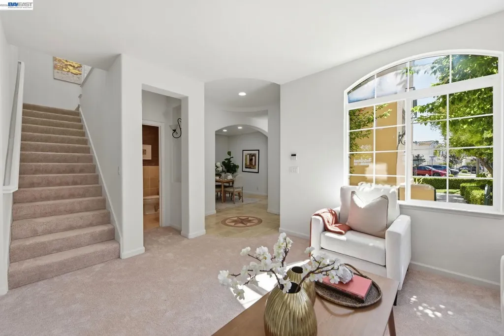 19475 Buren Place Castro Valley CA 94552