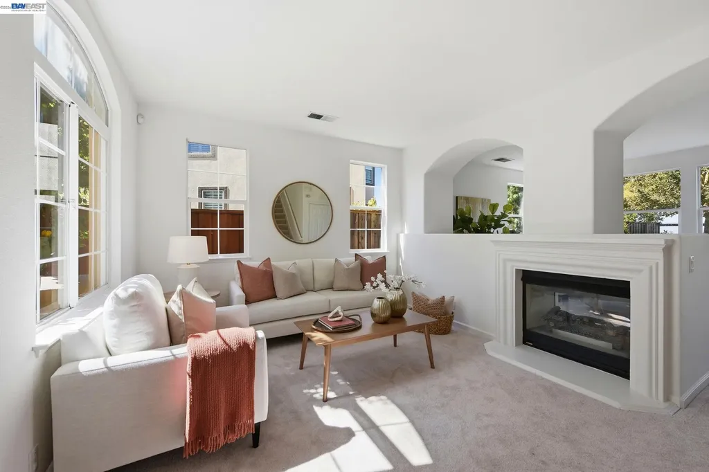 19475 Buren Place Castro Valley CA 94552