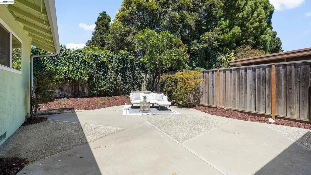 2435 Douglas Street Union City CA 94587