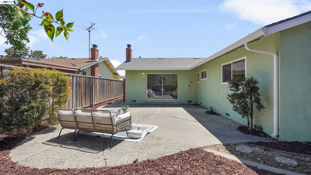 2435 Douglas Street Union City CA 94587