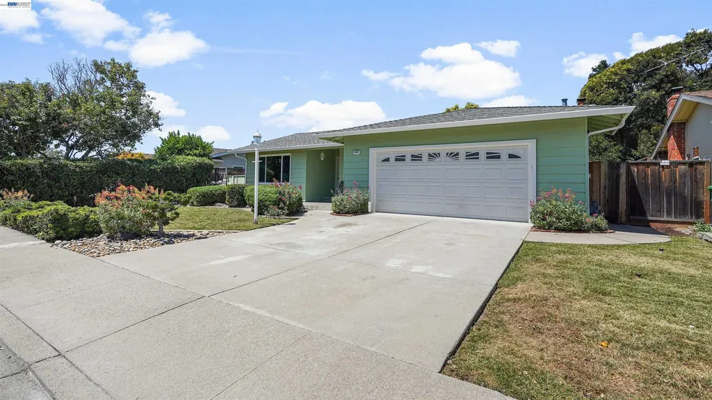 2435 Douglas Street Union City CA 94587