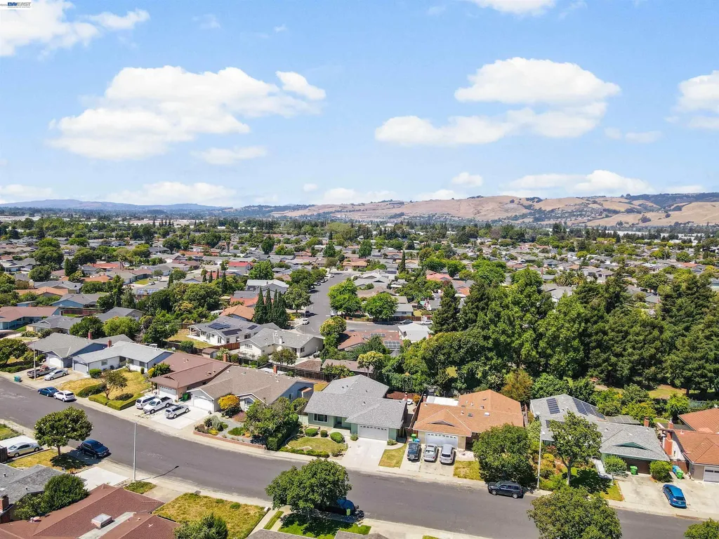 2435 Douglas Street Union City CA 94587