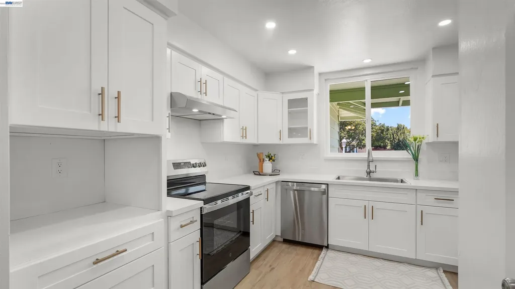 2435 Douglas Street Union City CA 94587