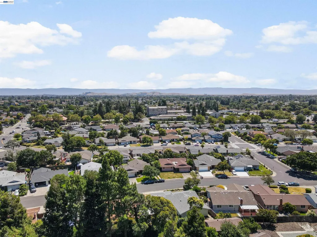 2435 Douglas Street Union City CA 94587