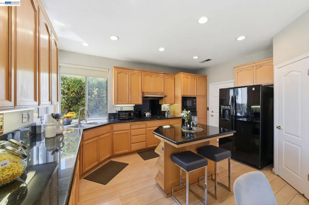 4929 Roselle Common Fremont CA 94536