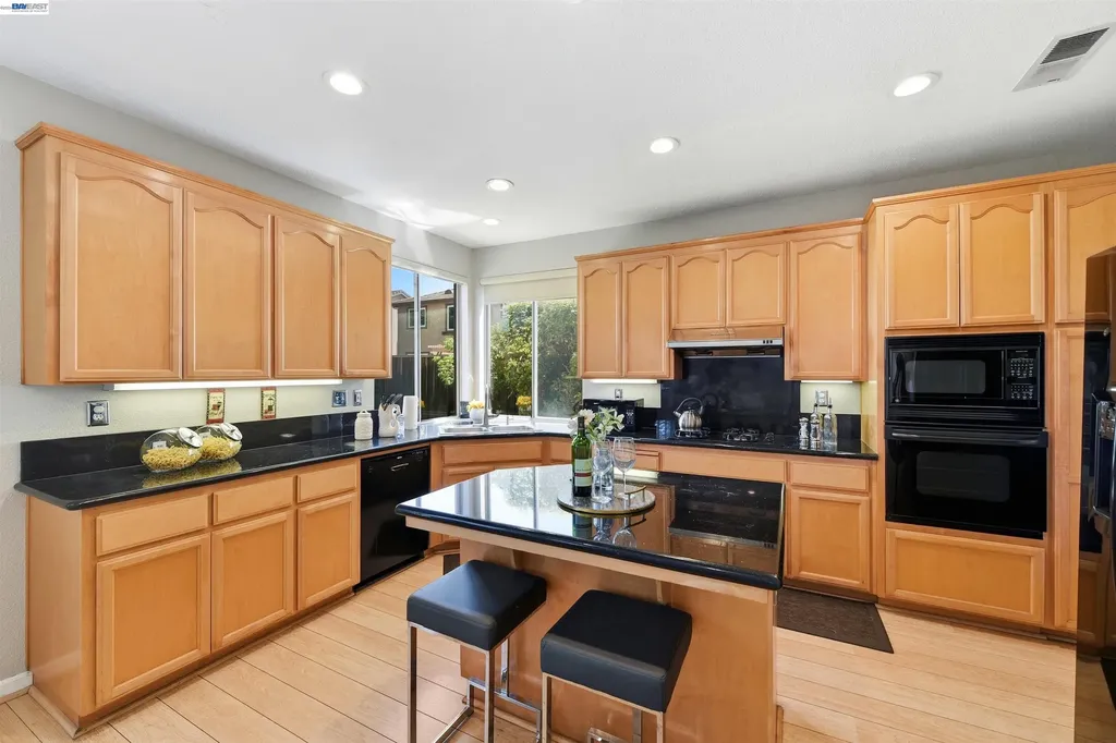 4929 Roselle Common Fremont CA 94536