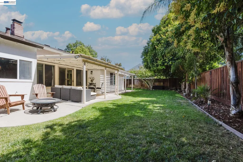 220 Yosemite Drive Livermore CA 94551