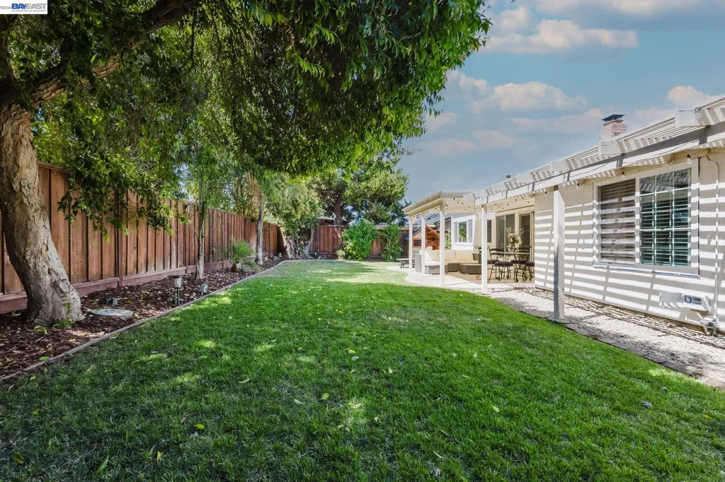 220 Yosemite Drive Livermore CA 94551
