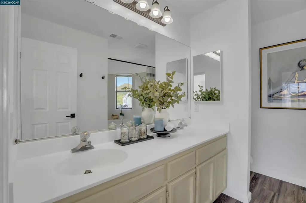 413 Dohrmann Lane Pinole CA 94564