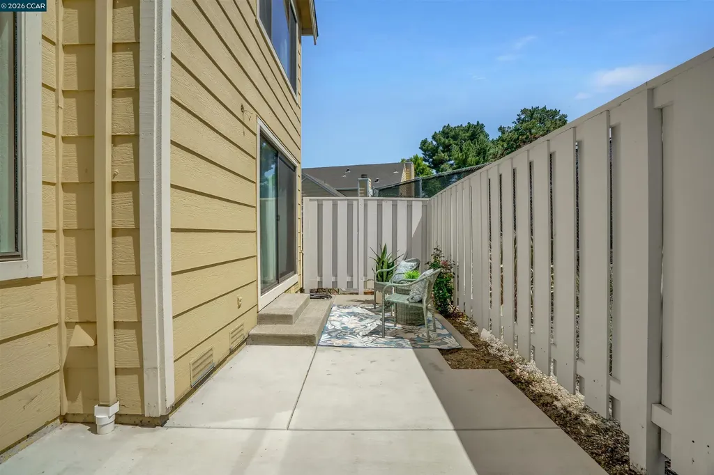 413 Dohrmann Lane Pinole CA 94564