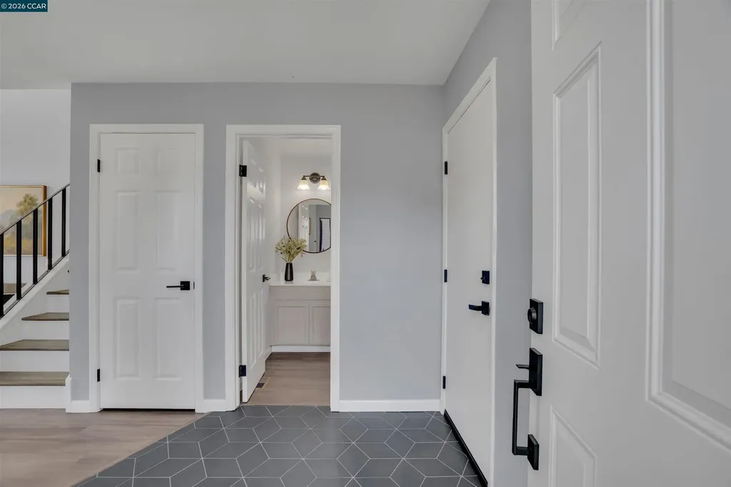 413 Dohrmann Lane Pinole CA 94564