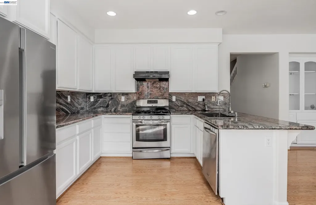 530 Spalding Street Hayward CA 94544
